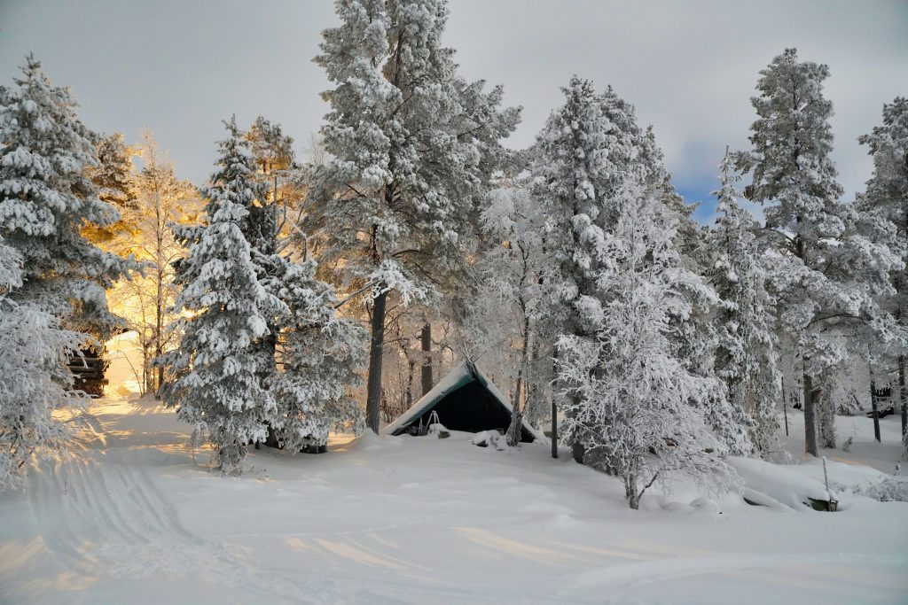 Voyage de noces courte durée chalet en Laponie finlandaise
