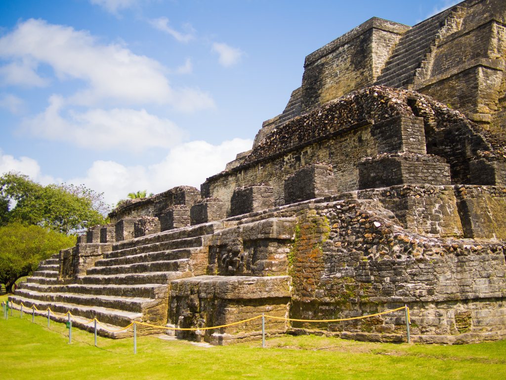 Ruines maya d'Altun-Ha au Belize